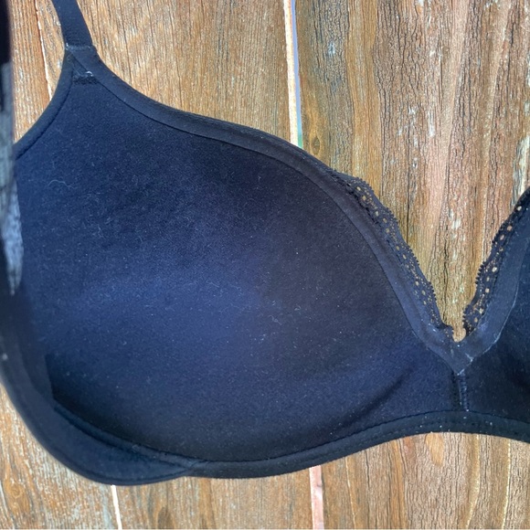 VICTORIAS SECRET Women’s Plunge Push Up Black Bra Size 34C - Picture 9 of 14